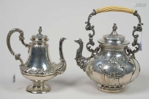 Une théière et un samovar (sans son réchaud) de st…