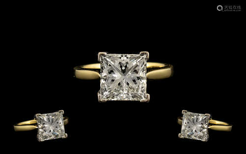 Stunning Quality 18ct Gold and Attractive Single Stone Diamond Ring Yellow and White Gold - marked