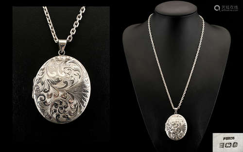 Silver Statement Locket And Chain. Fully Hall marked Birmingham 1985, maker F BROS, the chain