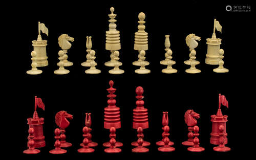 19thC Stained Bone Barleycorn Chess Set, Barleycorn style chess set: one side left natural the other