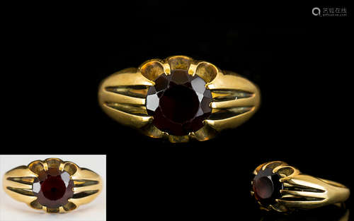 Gents 9ct Gold Gypsy Set Ring. Gents Ruby gypsy set ring, ring size S, please see accompanying