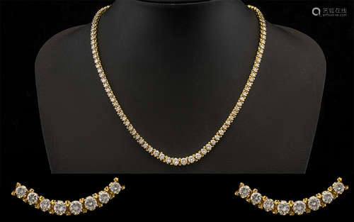 14ct Gold Superb Quality Stunning Graduated Diamond Set Necklace of Good Sparkle. The Diamonds of