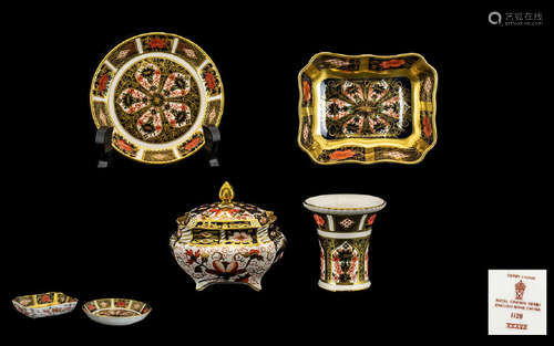 Royal Crown Derby Collection of Old Imari Pattern Small Cabinet Plates ( 4 ) Pieces In Total. All