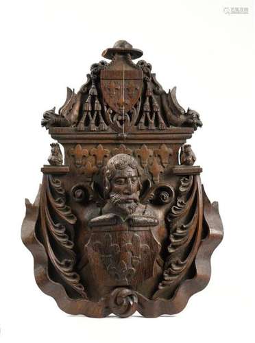 Blason décoratif composite en chêne sculpté figura…