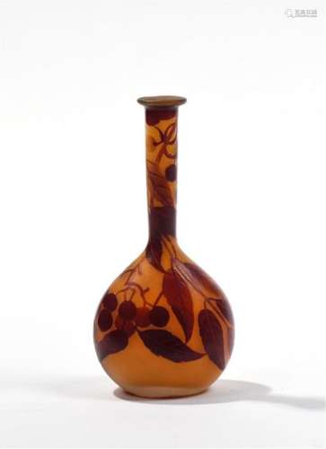 Emile GALLE (1846 1904). Vase soliflore à panse gl…