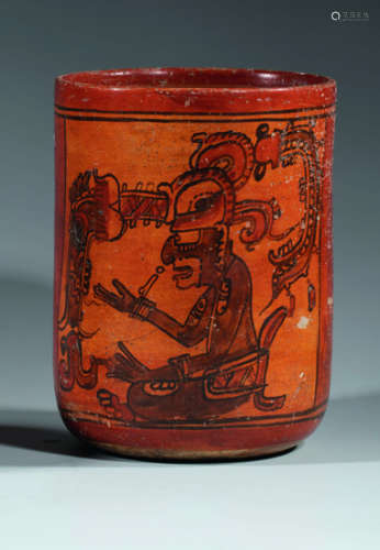 Vase cylindrique à scène mythologique * Deux prêtr…