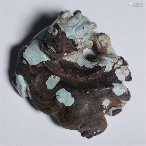 CHINESE TURQUOISE BEAST HAND ITEM