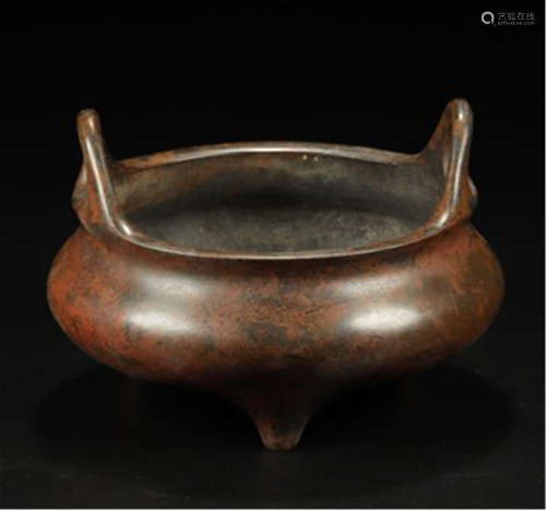 CHINESE BRONZE TRIPLE FEET ROUND CENSER