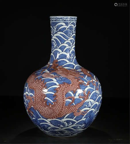 LARGE CHINESE PORCELAIN BLUE AND WHITE IRON RED DRAGON TIANQIU VASE