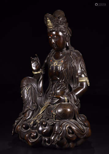 CHINESE PARTLY GILT BRONZE SAETED GUANYIN TABLE ITEM