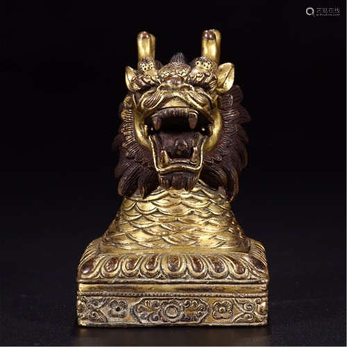 CHINESE GILT BRONZE DRAGON HEAD SEAL