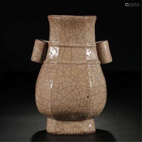 CHINESE PORCELAIN CRACKED GLAZE ZUN VASE