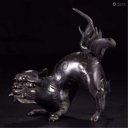 CHINESE BRONZE LION TABLE ITEM