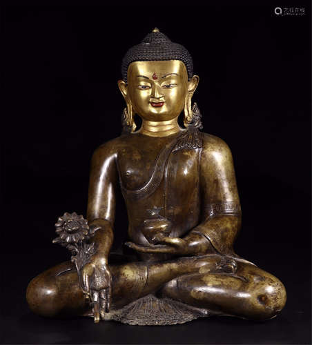 CHINESE GILT BRONZE SEATED SAKAYMUNI