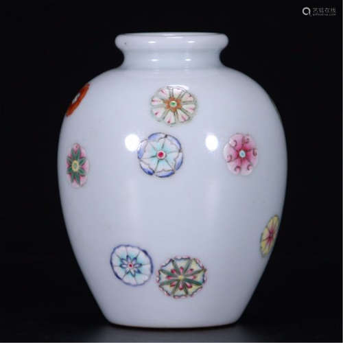 CHINESE PORCELAIN FAMILLE ROSE CIRCLE FLOWER WATER POT