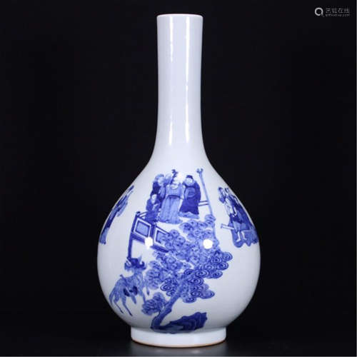 CHINESE PORCELAIN BLUE AND WHITE FIGURES VASE