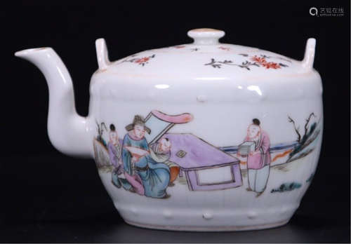 CHINESE PORCELAIN FAMILLE ROSE FIGURES TEA POT