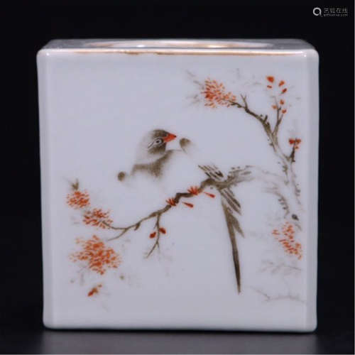 CHINESE PORCELAIN COLOR PAINTED BIRD AND FLOWER SQUARE BRUSH POT