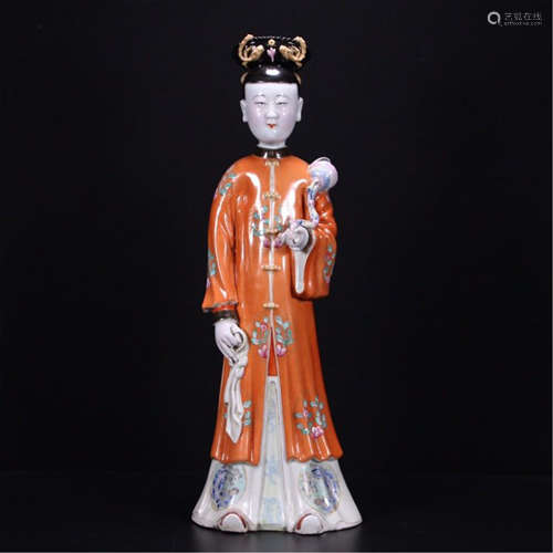 CHINESE PORCELAIN FAMILLE ROSE STANDING BEAUTY TABLE ITEM