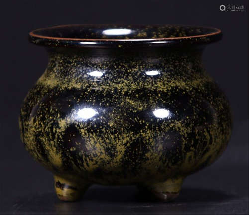 CHINESE PORCELAIN BLACK GLAZE TRIPLE FEET CENSER