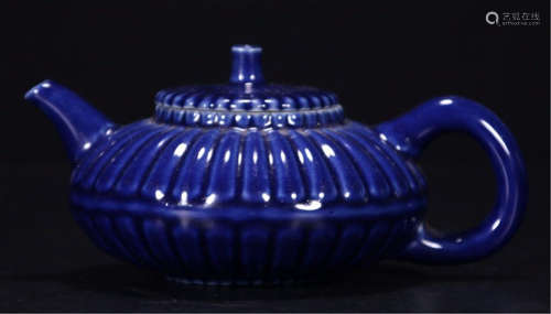 CHINESE PORCELAIN BLUE GLAZE TEA POT