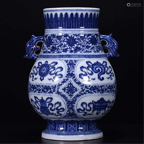 CHINESE PORCELAIN BLUE AND WHITE FLOWER ZUN VASE