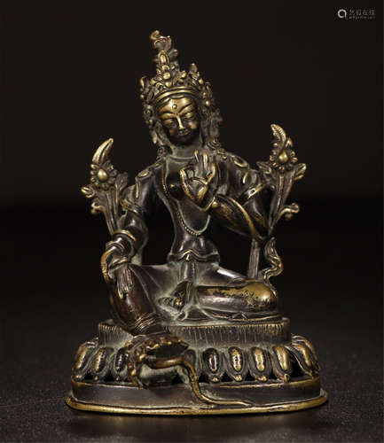 CHINESE GILT BRONZE SEATED GUANYIN