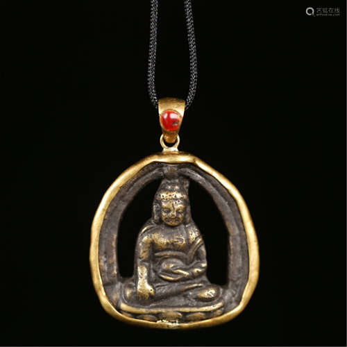 TIBETAN IRON SEATED BUDDHA PENDANT