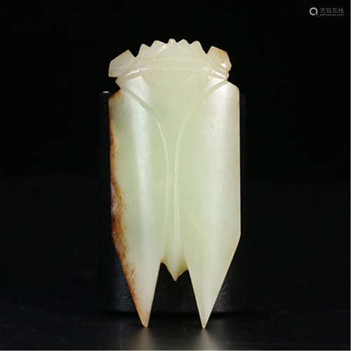 CHINESE YELLOW JADE CICADA