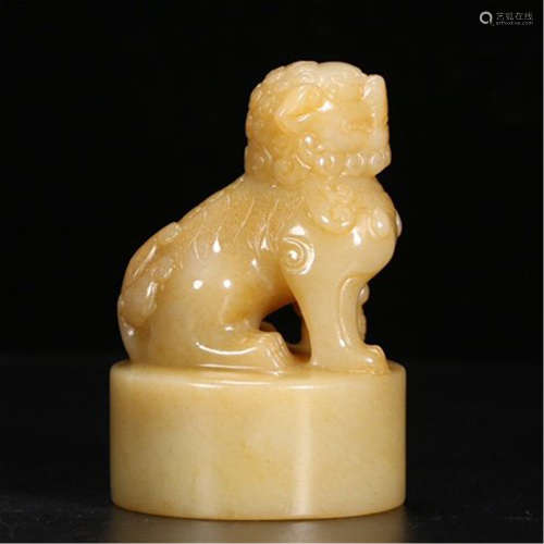 CHINESE YELLOW JADE LION SEAL