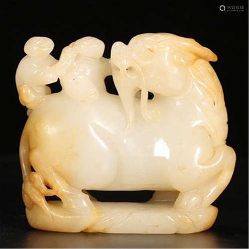 CHINESE YELLOW JADE BEAST TABLE ITEM