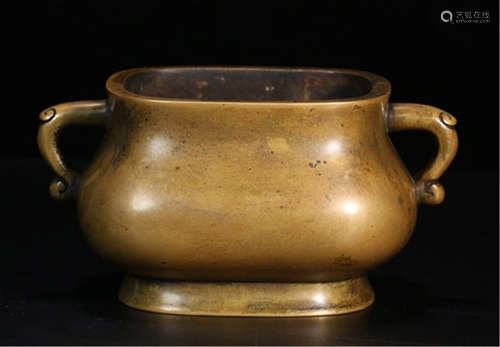 CHINESE GILT BRONZE CIRCLE HANDLE SQUARE CENSER