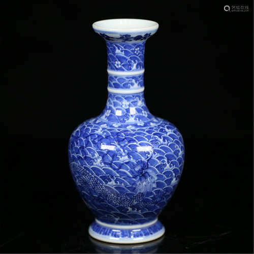 CHINESE PORCELAIN BLUE AND WHITE WAVE AND DRAGON VASE