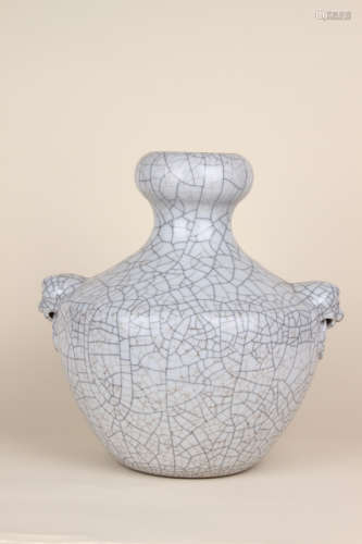A Chinese Guan-Type Glazed Porcelain Vase