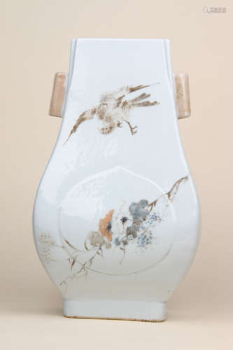 A Chinese Famille-Rose Porcelain Vase