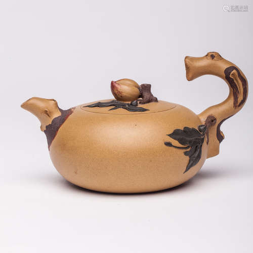 A Chinese Yixing Clay Tea Pot