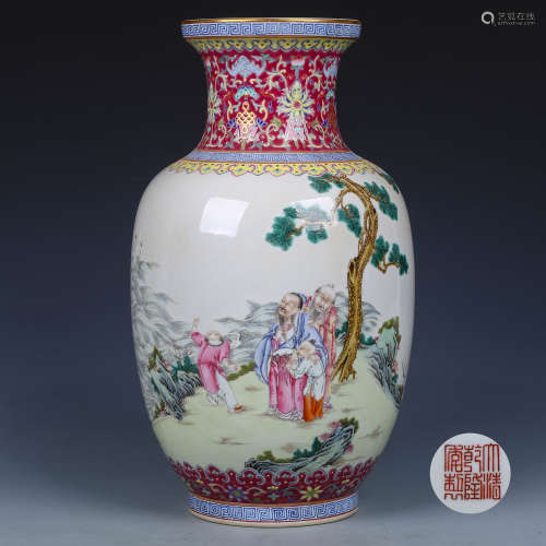 A Chinese Famille-Rose Porcelain Vase