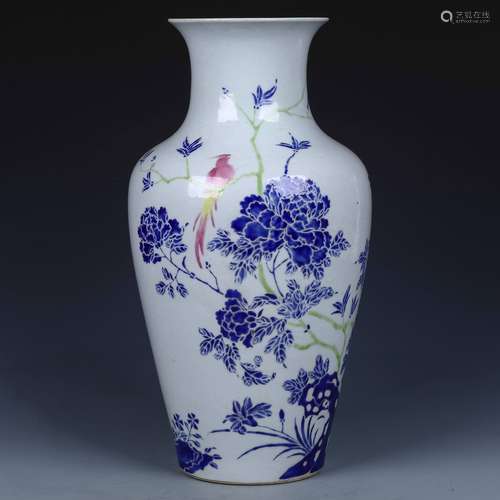 A Chinese Blue Glazed Porcelain Vase