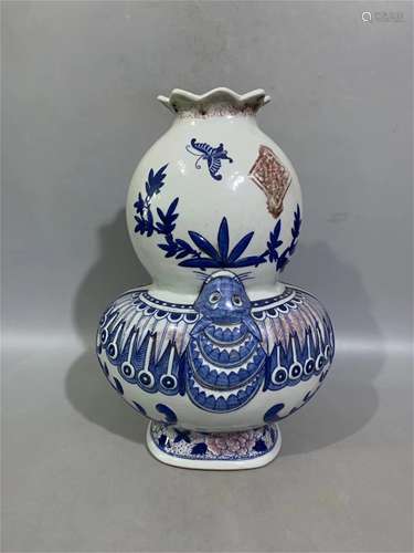 A Chinese Iron-Red Glazed Blue and White Porcelain Vase