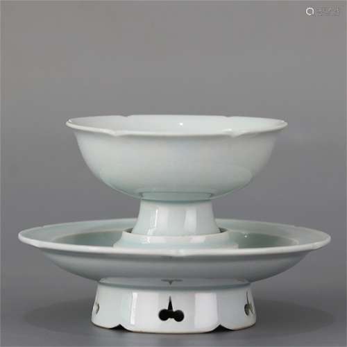 A Chinese Hutian-Type Glazed Porcelain Cup and Stand