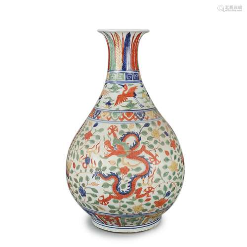 A Chinese Wu-Cai Glazed Porcelain Vase