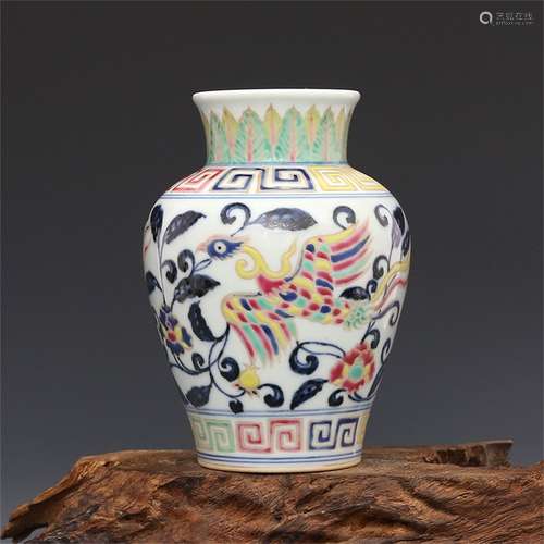 A Chinese Blue and White Porcelain Vase