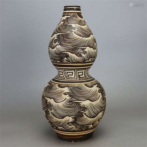 A Chinese Jizhou-Type Glazed Porcelain Double Gourd Vase