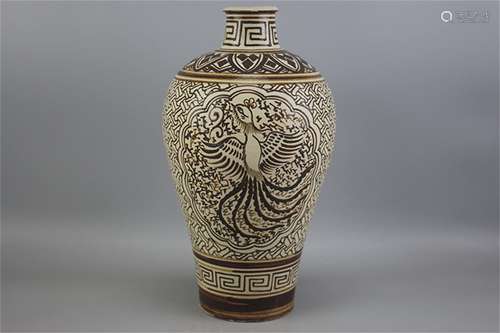 A Chinese Jizhou-Type Glazed Porcelain Vase