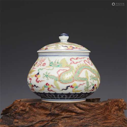 A Chinese Dou-Cai Glazed Porcelain Jar with Cover