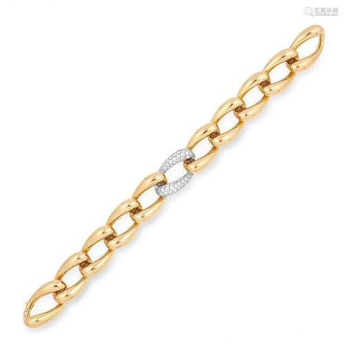 A DIAMOND FANCY CURB LINK BRACELET comprising of ten