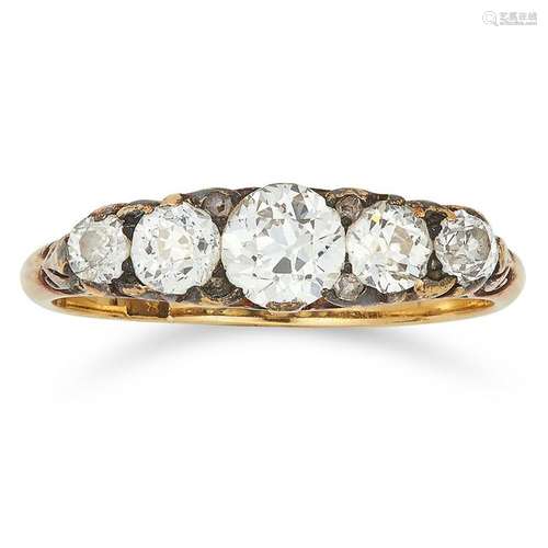 DIAMOND FIVE STONE RING set with round cut diamonds