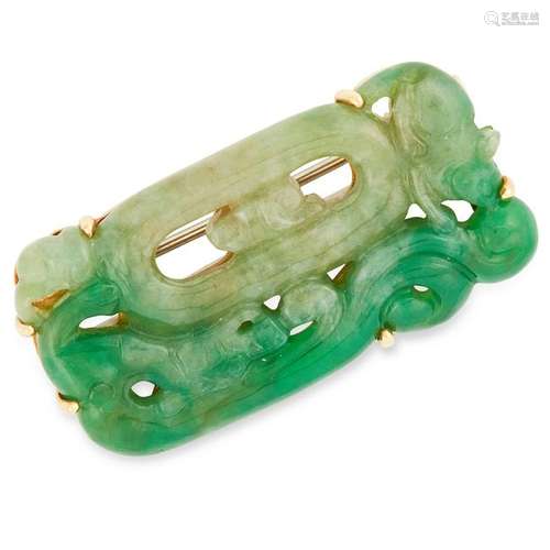 A CARVED CHINESE JADEITE JADE BROOCH formed of a carved