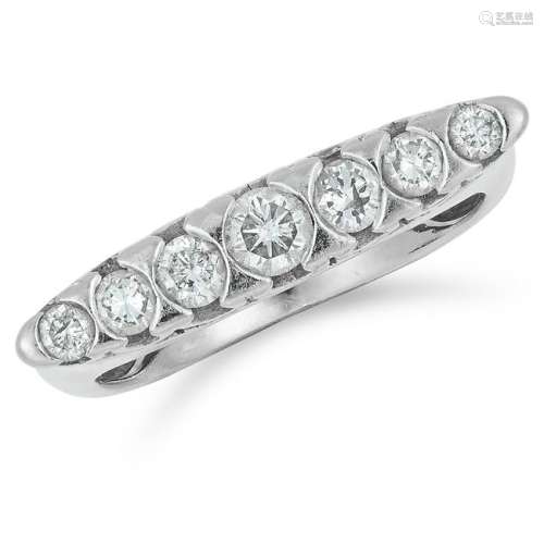 DIAMOND SEVEN STONE RING set with round cut diamonds