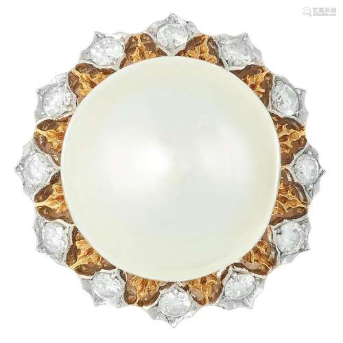 A CULTURED PEARL AND DIAMOND RING, BUCCELLATI set with